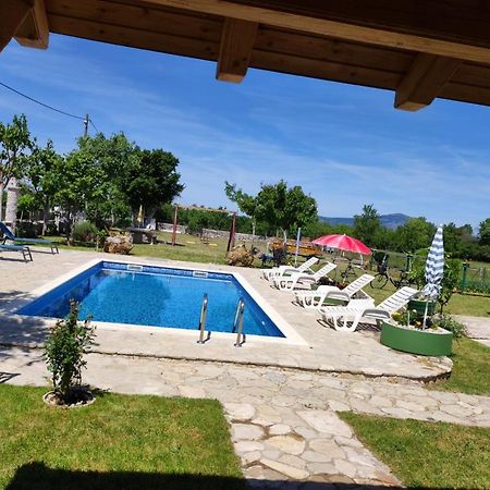 Nikini Dvori Villa Gradac  Bagian luar foto